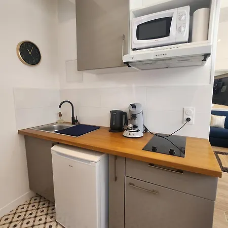 Апартаменты Studio Meuse - Train Station 5 Mins Away - Hyper Center - Шарлевиль-Мезьер