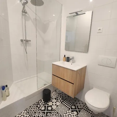 Studio Meuse - Train Station 5 Mins Away - Hyper Center - Апартаменты Шарлевиль-Мезьер