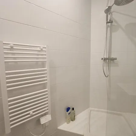 Studio Meuse - Train Station 5 Mins Away - Hyper Center - *